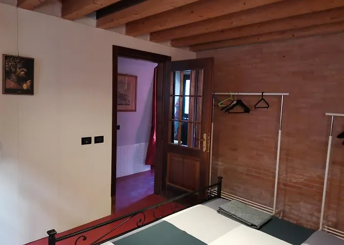 Apartment 6518 Venice