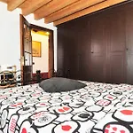 Apartment 6518